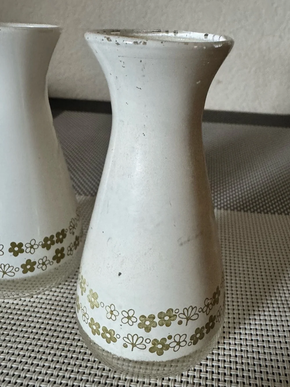 Pyrex Spring Blossom Shakers - Picture 7 of 7